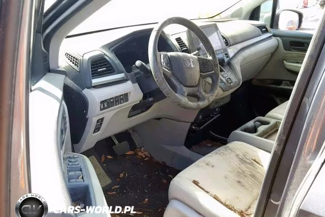 2018 Honda Odyssey VIN:5FNRL6H89JB006264 - 9