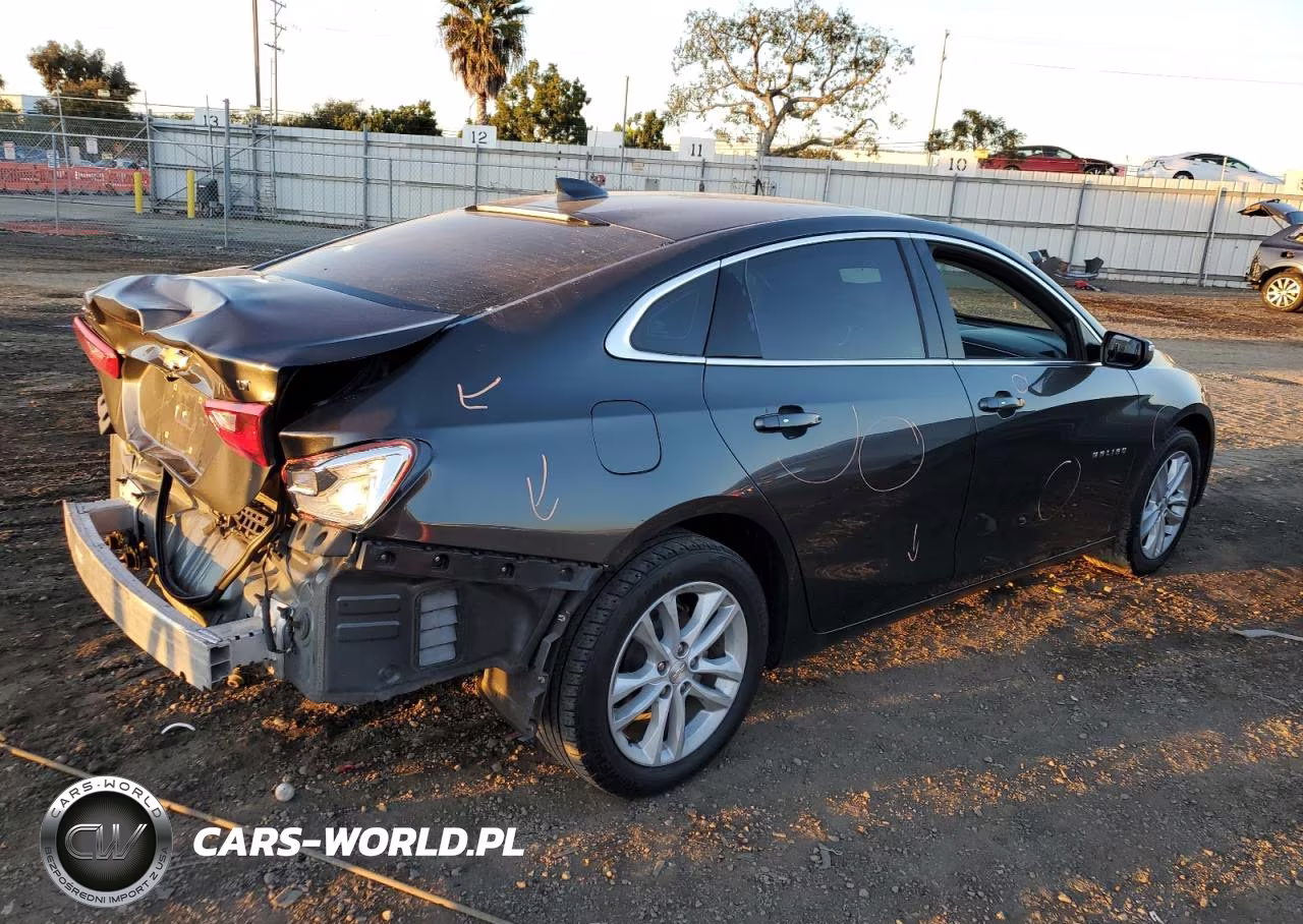 2018 Chevrolet Malibu Lt VIN:1G1ZD5ST9JF171580 - 3