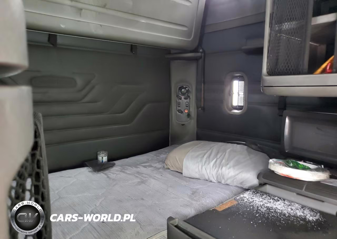 2009 Freightliner Conventional St120 VIN:1FUJBBCK79LAA9322 - 6