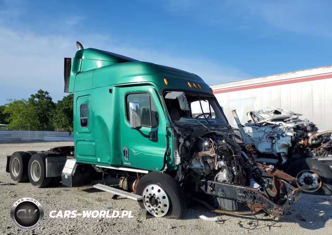 2010 Freightliner Cascadia 125