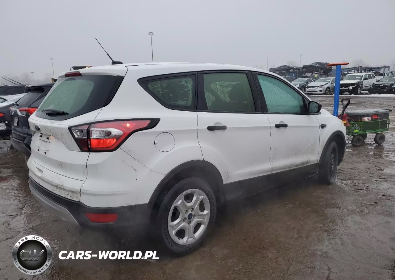 2017 Ford Escape S VIN:1FMCU0F72HUC28538 - 3