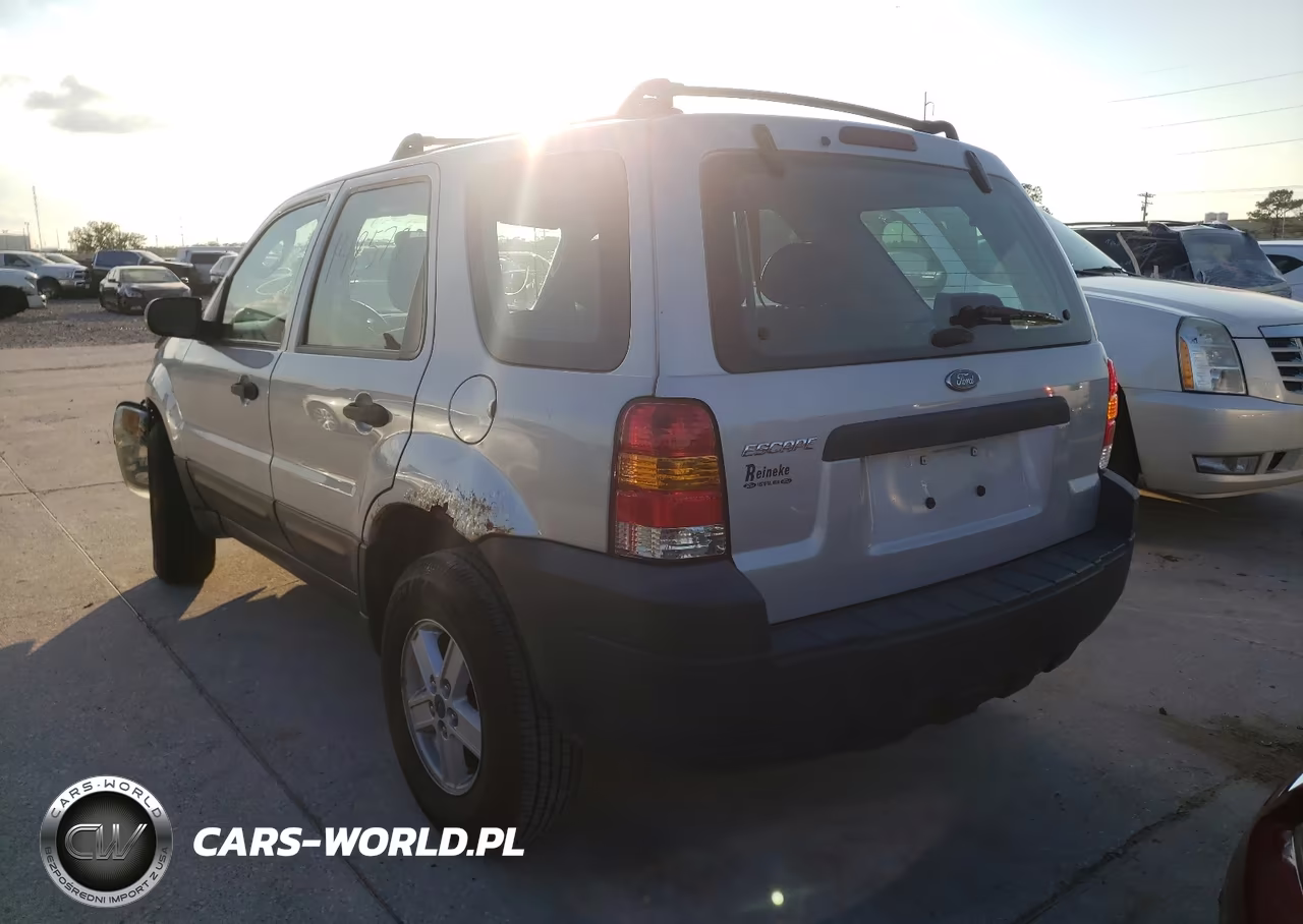 FORD ESCAPE XLS VIN:1FMYU02Z75KB13387 - 3