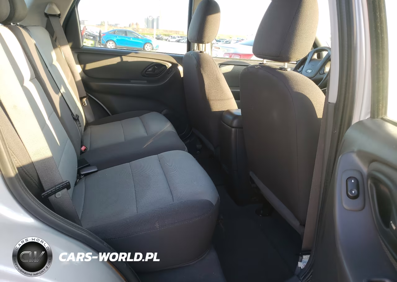 FORD ESCAPE XLS VIN:1FMYU02Z75KB13387 - 6