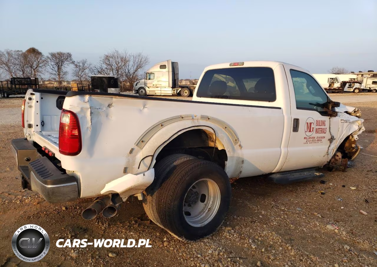 2016 Ford F350 Super Duty VIN:1FTRF3CT7GEC44402 - 3