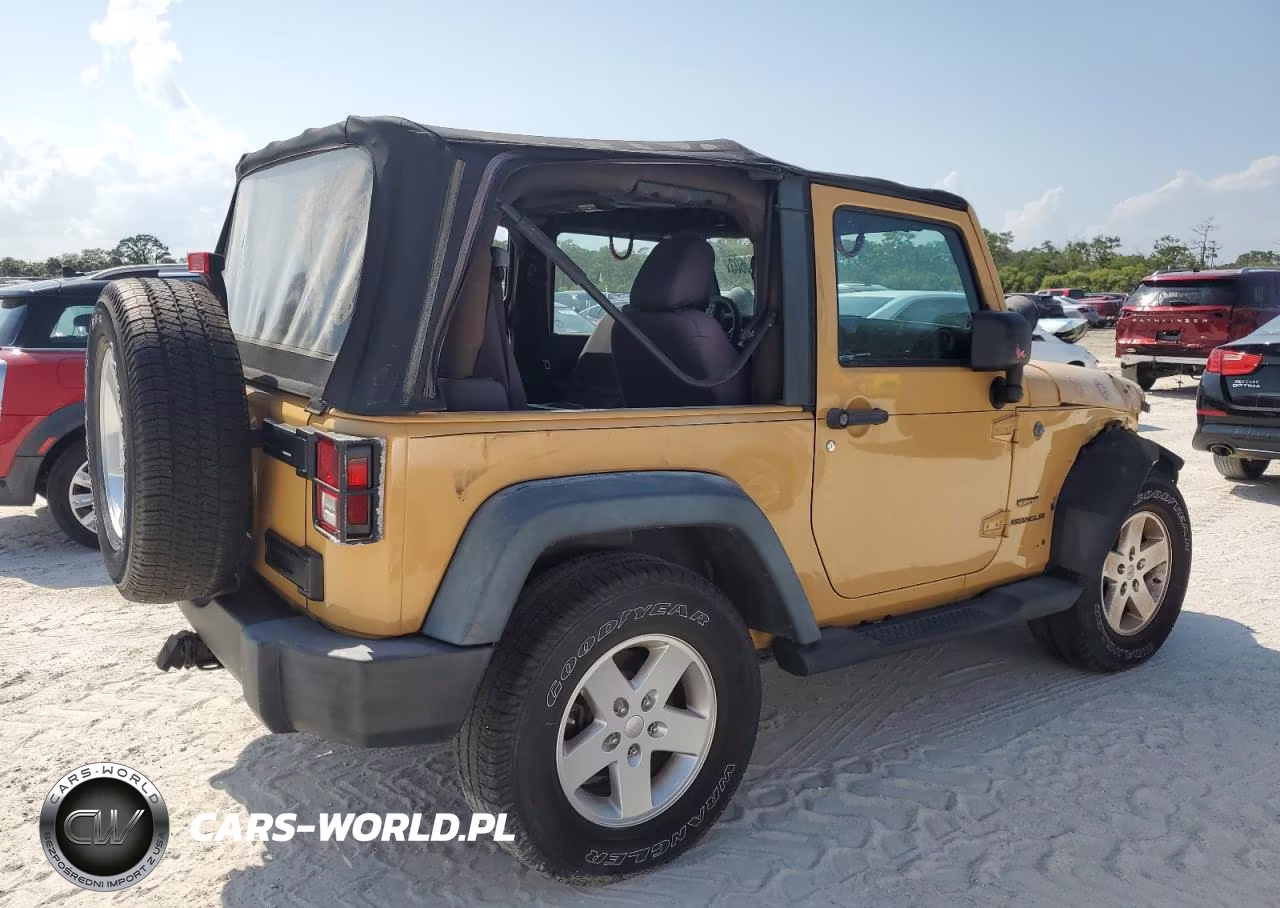 2013 Jeep Wrangler Sport VIN:1C4AJWAG4DL631564 - 3
