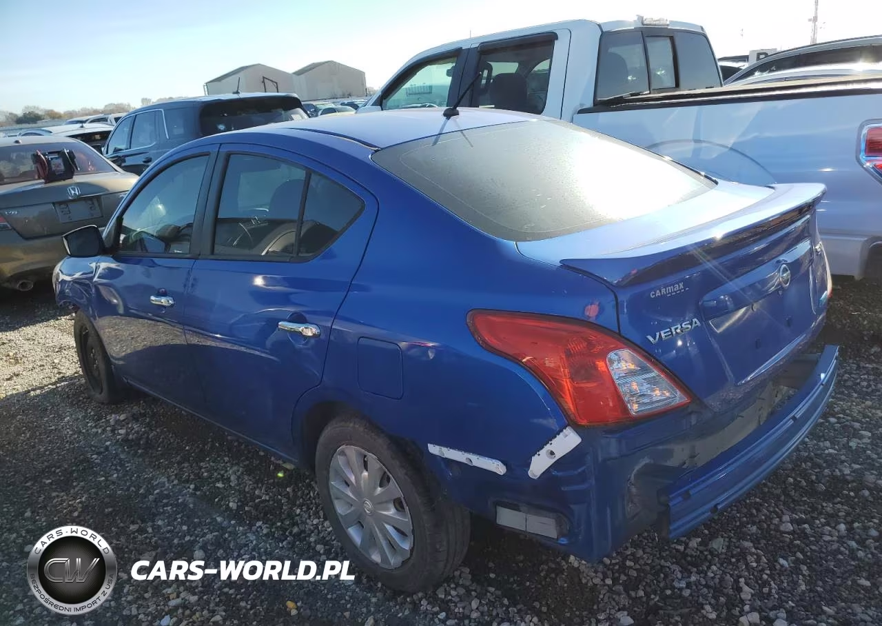 2015 Nissan Versa S VIN:3N1CN7AP5FL847582 - 2