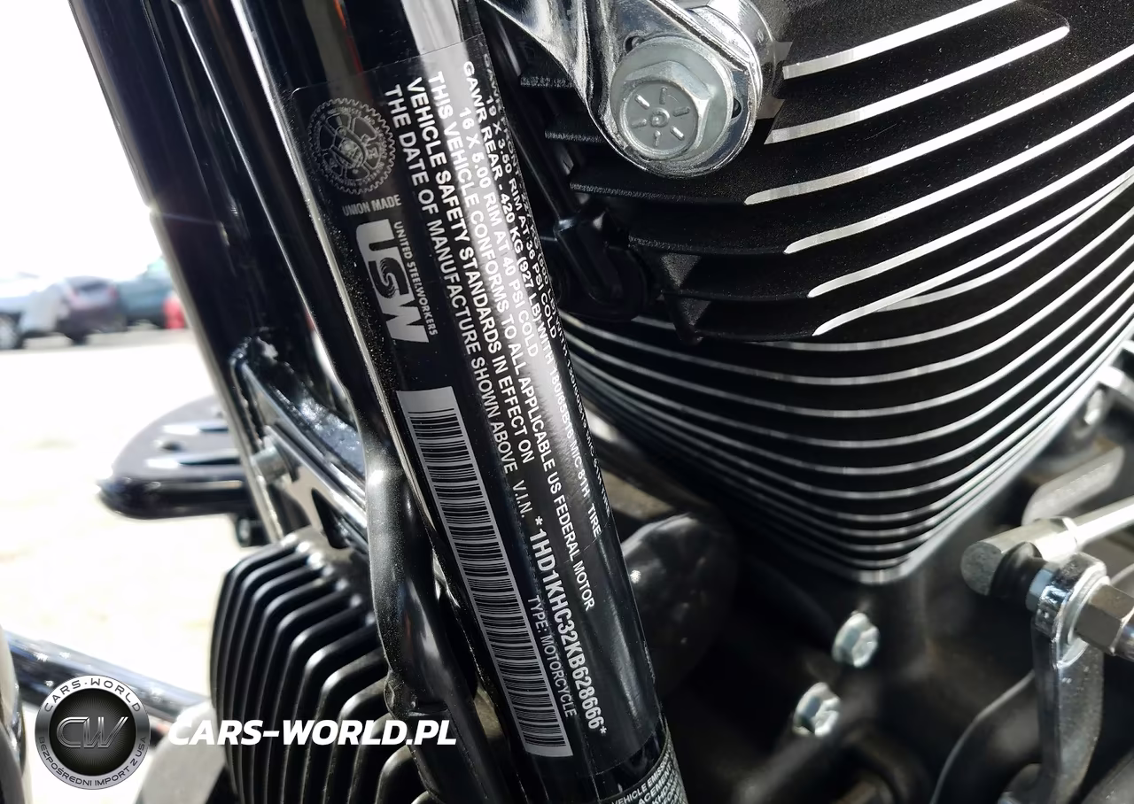 2019 Harley-Davidson Fltrx VIN:1HD1KHC32KB628666 - 10