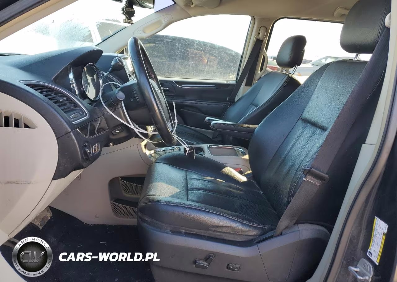 2014 Chrysler Town & Country Touring L VIN:2C4RC1CG7ER133669 - 7