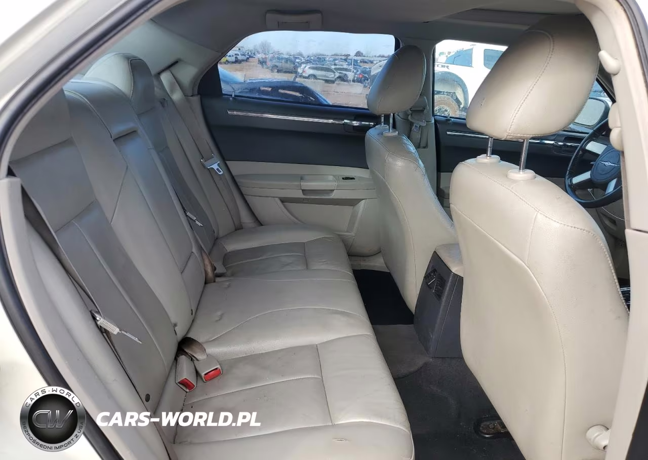 2006 Chrysler 300 Touring VIN:2C3KA53G46H530900 - 10
