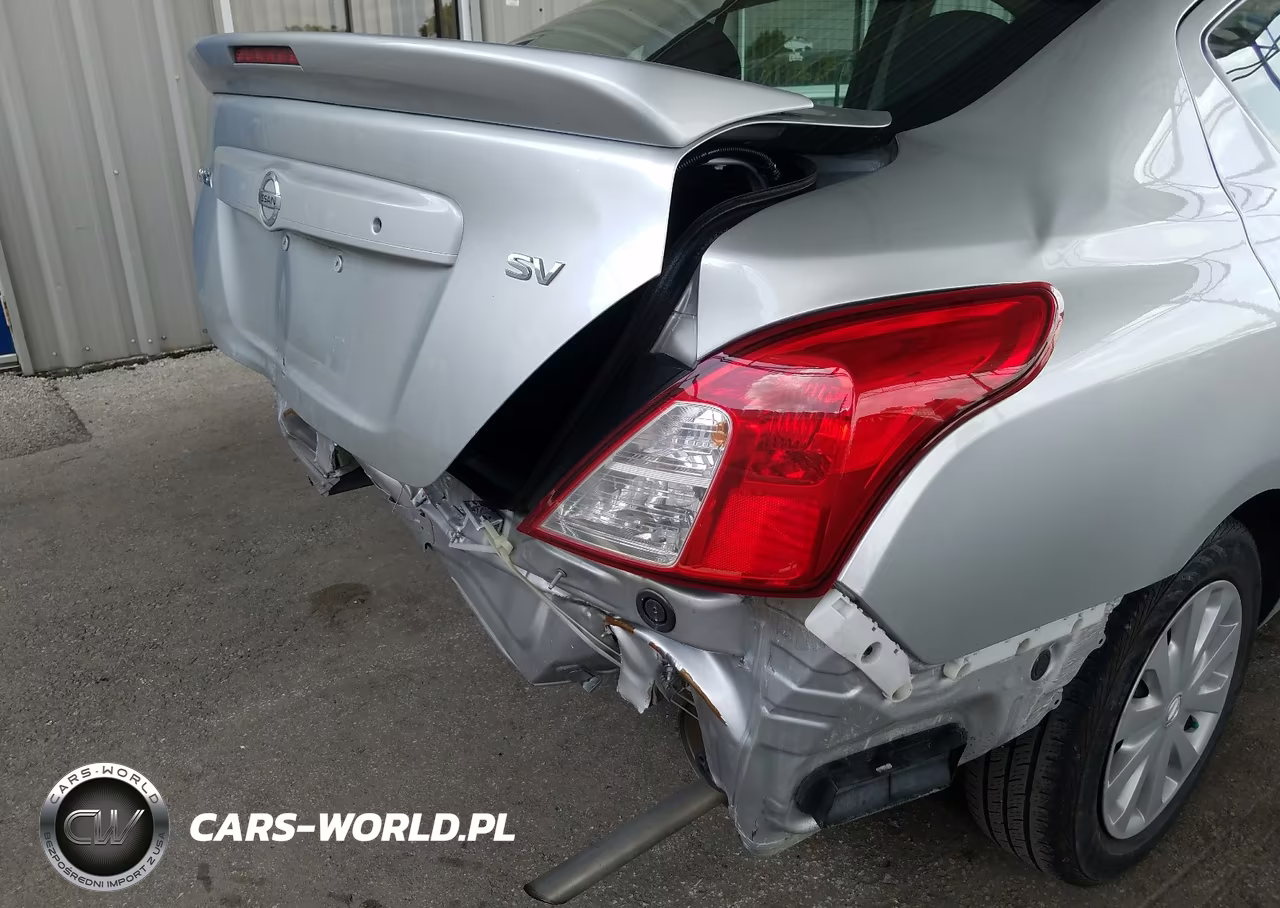 2018 Nissan Versa S VIN:3N1CN7AP2JL864347 - 9