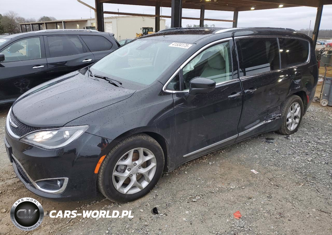 2018 Chrysler Pacifica Touring L Plus
