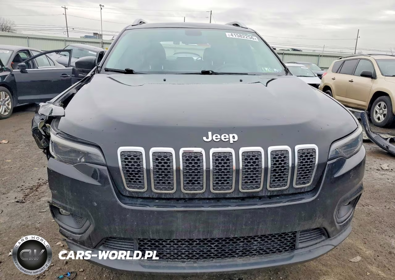 2020 Jeep Cherokee Latitude Plus VIN:1C4PJMLB9LD596920 - 5