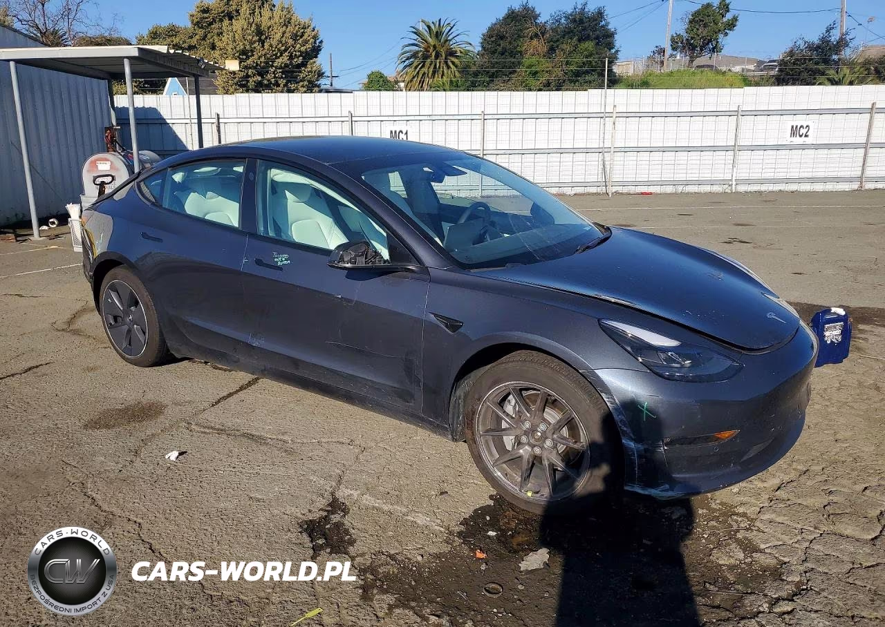 2021 Tesla 3 VIN:5YJ3E1EB1MF926686 - 4