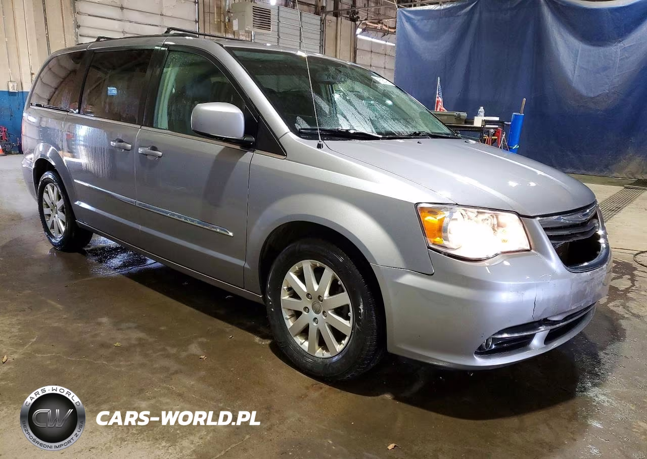 2016 Chrysler Town & Country Touring VIN:2C4RC1BG2GR287033 - 4