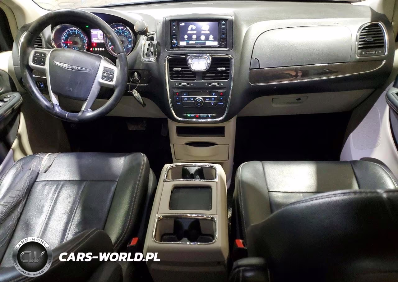 2016 Chrysler Town & Country Touring VIN:2C4RC1BG2GR287033 - 8
