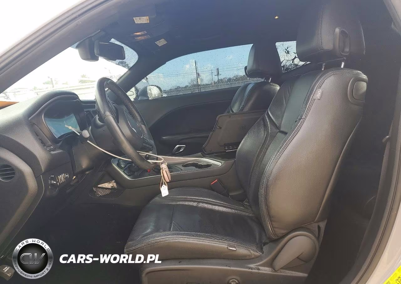 2020 Dodge Challenger Sxt VIN:2C3CDZAG6LH240286 - 7