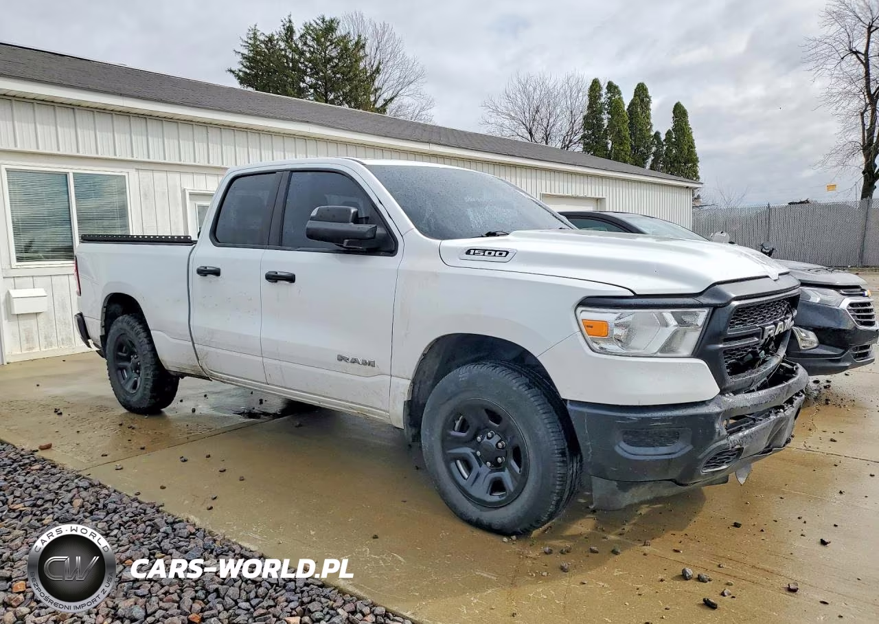 2020 Ram 1500 Tradesman VIN:1C6RRFCG9LN119219 - 4
