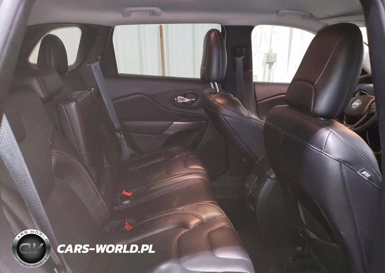 2022 Jeep Cherokee Latitude Lux VIN:1C4PJMMX8ND501681 - 11