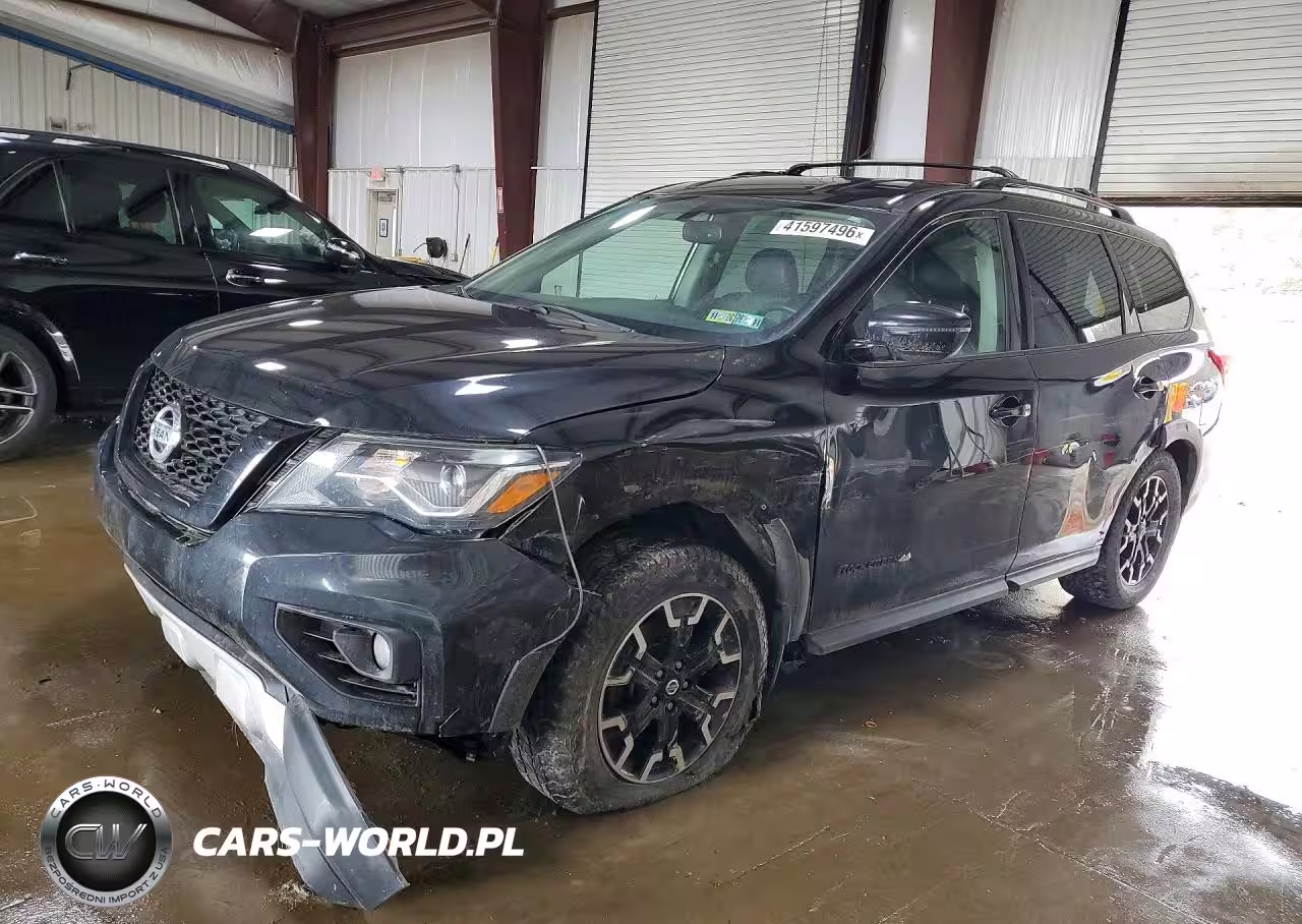 2020 Nissan Pathfinder Sv