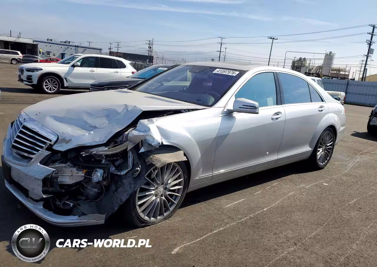 2010 Mercedes-Benz S 550
