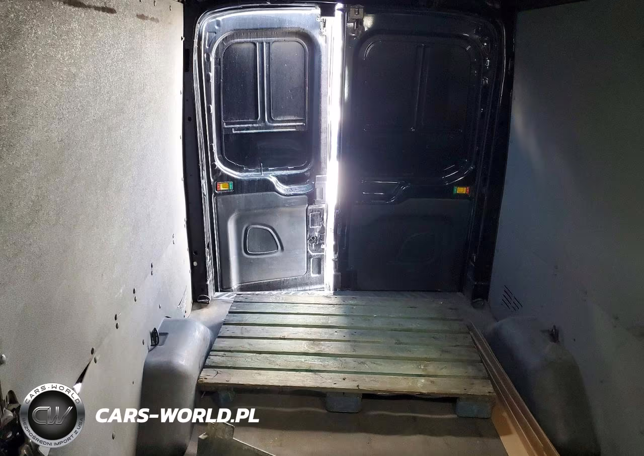 2022 Ford Transit T-250 VIN:1FTBR1C83NKA31700 - 10