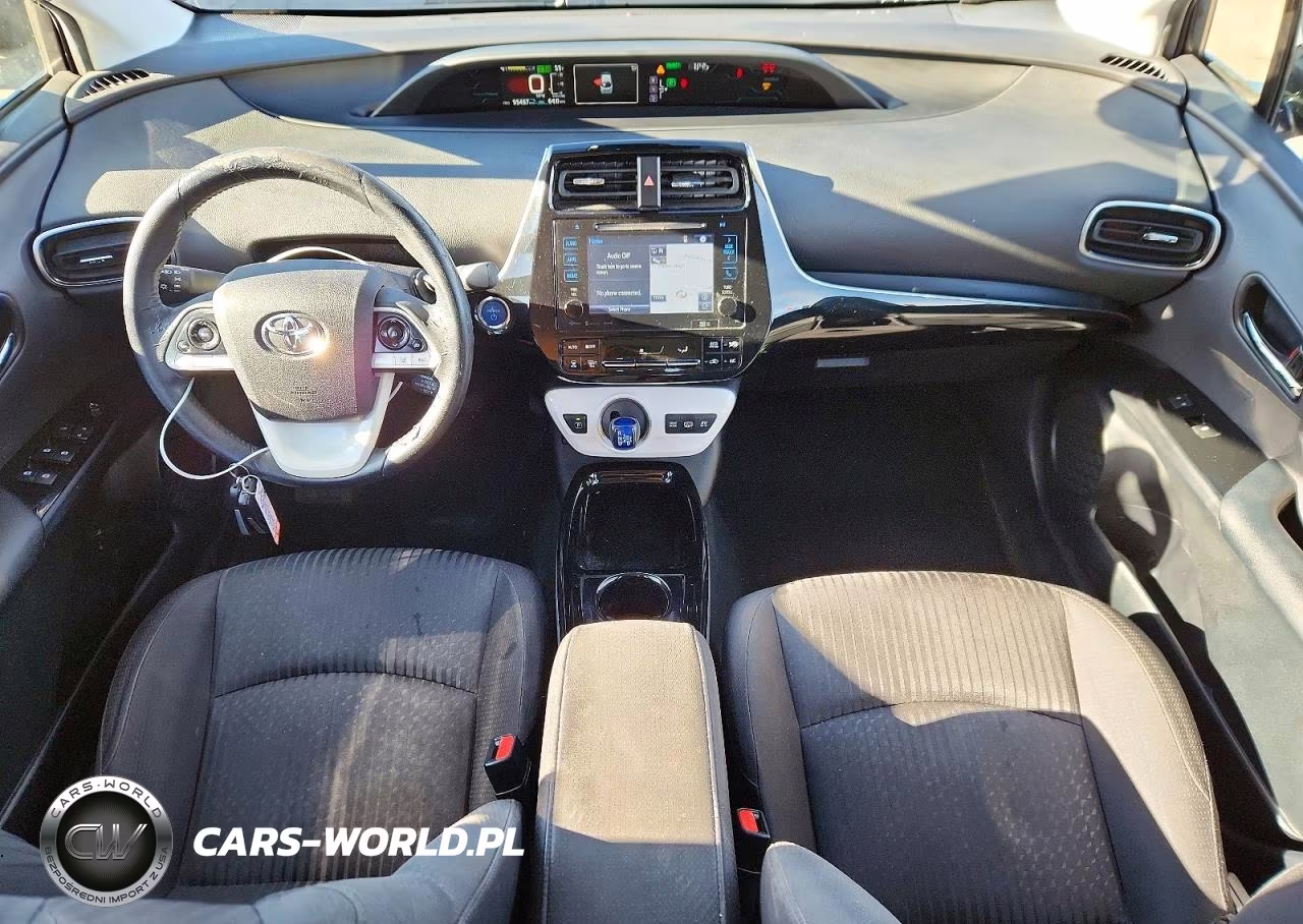 2017 Toyota Prius Prime Plus VIN:JTDKARFP6H3013313 - 8