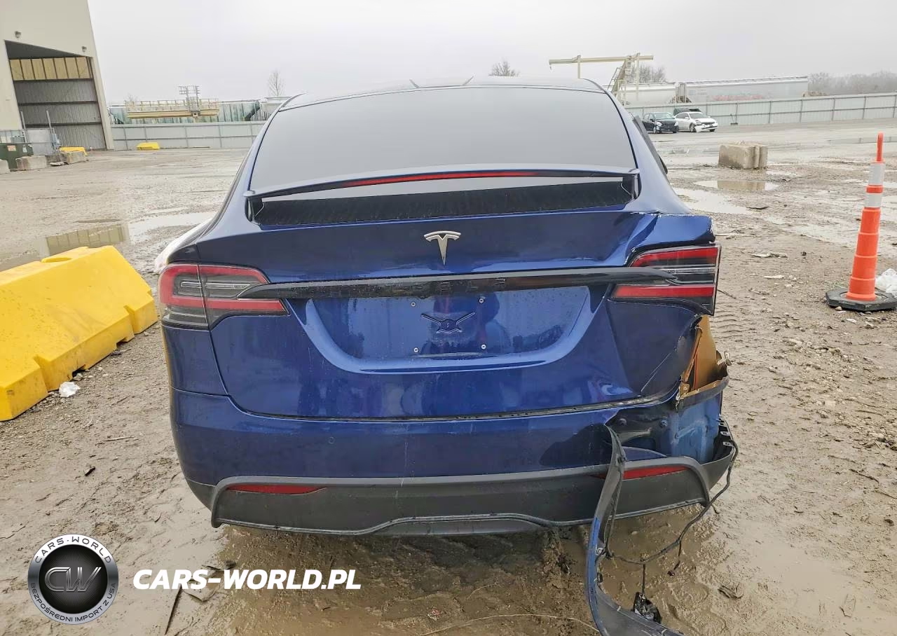 2022 Tesla Model X VIN:7SAXCBE56NF331375 - 6