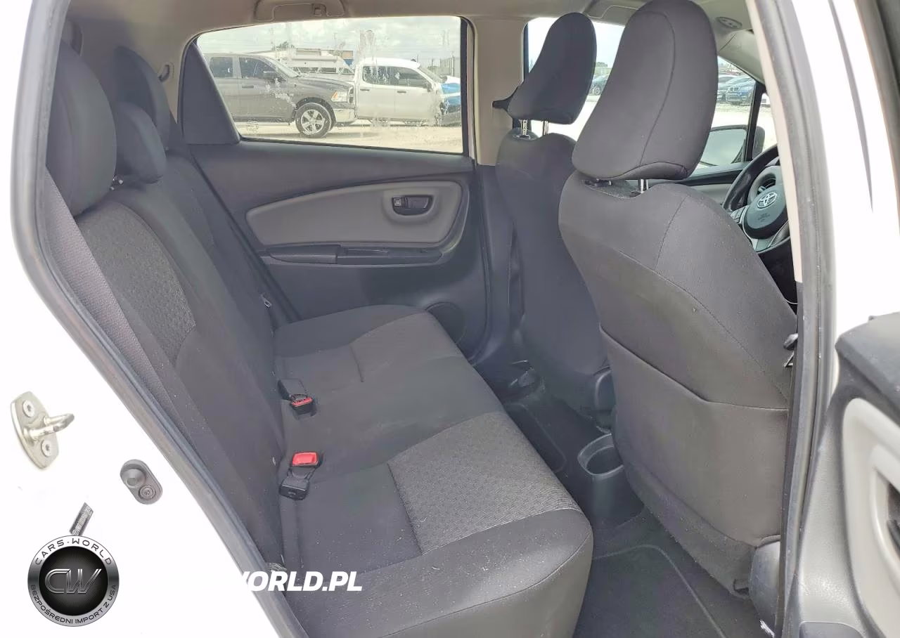 2017 Toyota Yaris 5-Door Le VIN:VNKKTUD33HA073839 - 10
