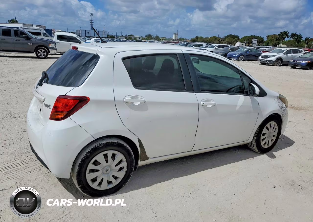 2017 Toyota Yaris 5-Door Le VIN:VNKKTUD33HA073839 - 3