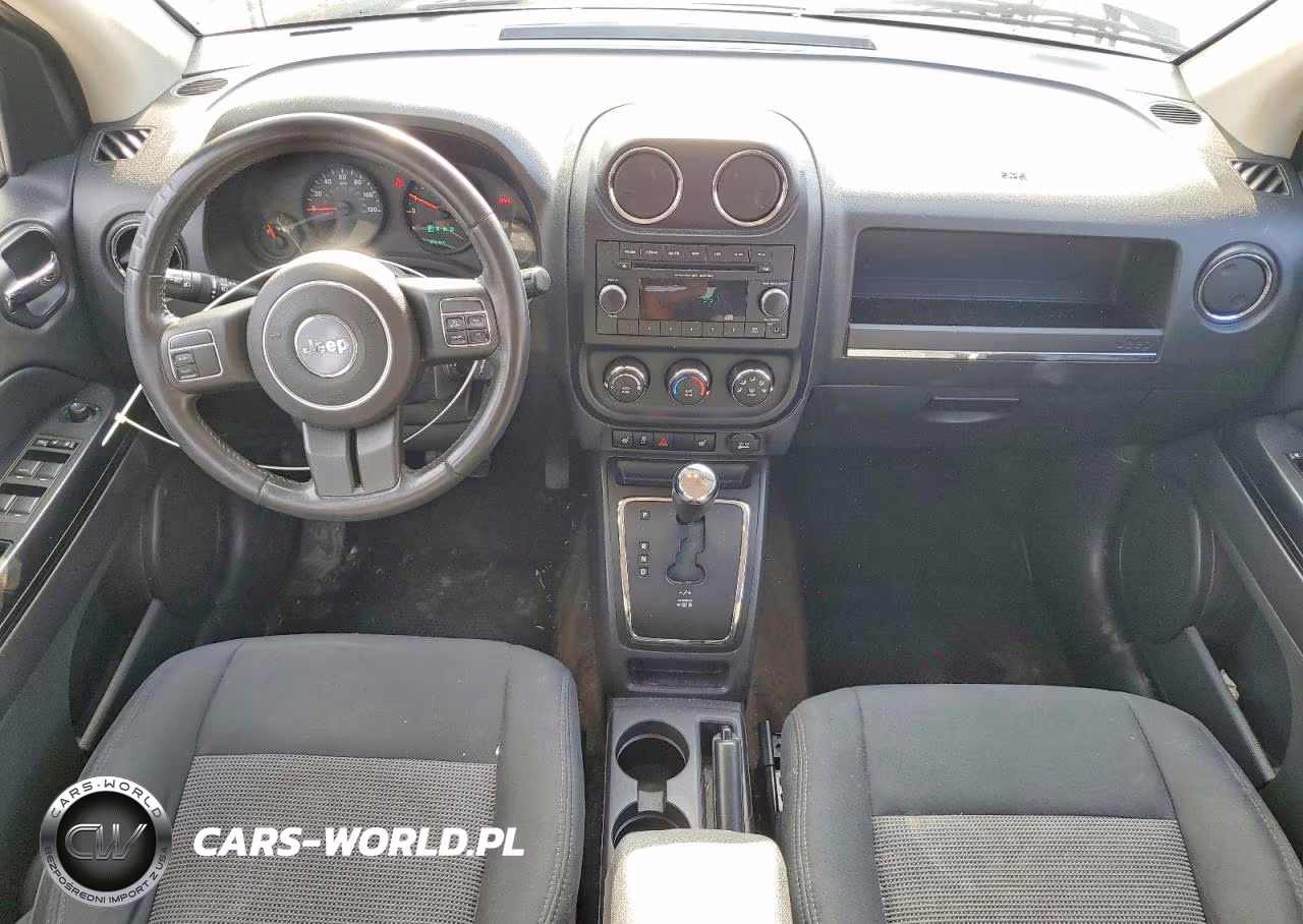 2013 Jeep Compass Latitude VIN:1C4NJDEB8DD207612 - 8