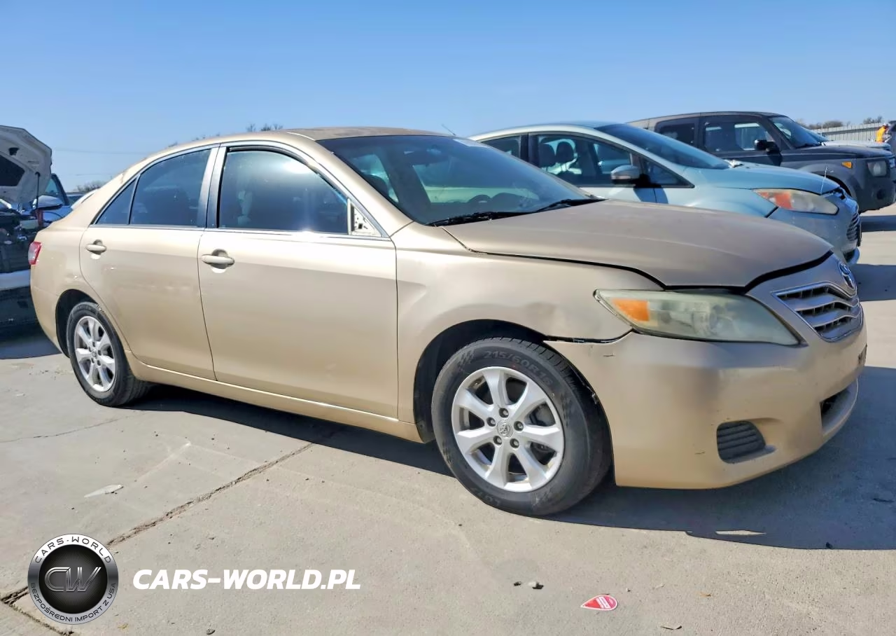 2011 Toyota Camry Le VIN:4T1BF3EK9BU630769 - 4