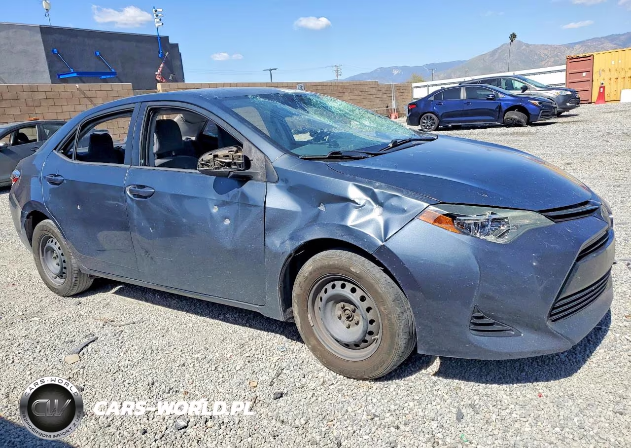 2017 Toyota Corolla L VIN:5YFBURHEXHP709800 - 4