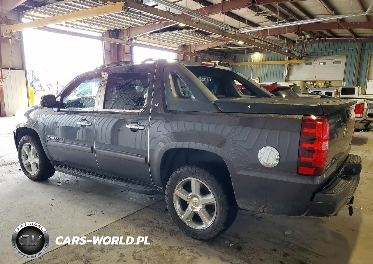 2011 Chevrolet Avalanche Lt VIN:3GNTKFE37BG291020 - 2