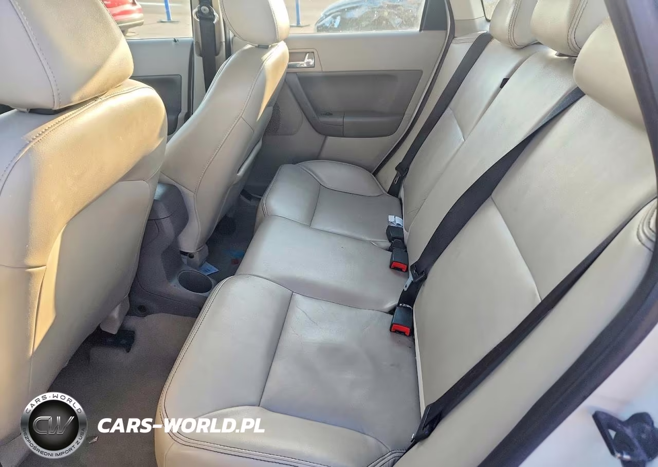 2010 Ford Focus Sel VIN:1FAHP3HN3AW239028 - 10