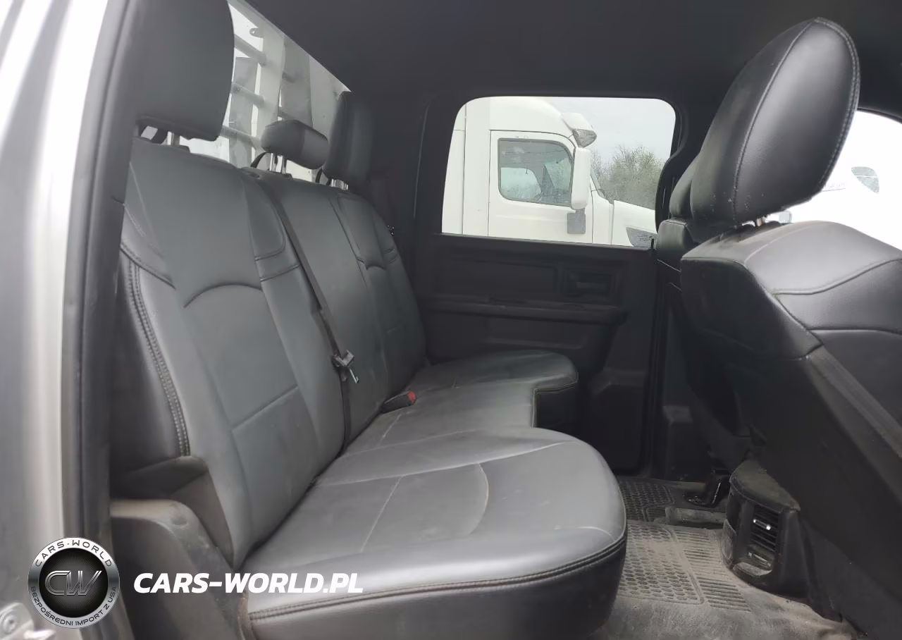 2022 Ram 3500 VIN:3C7WRTCL9NG108033 - 10