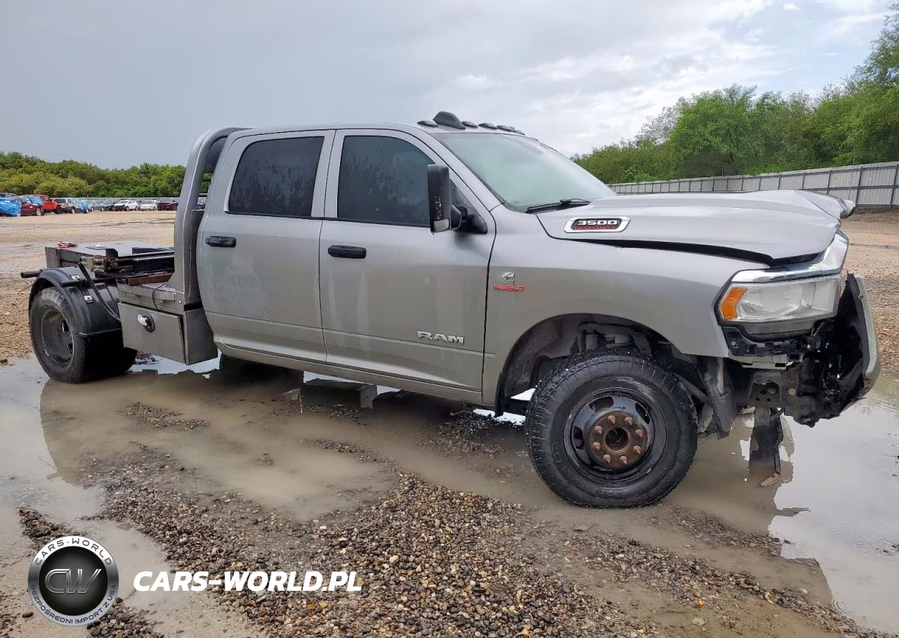 2022 Ram 3500 VIN:3C7WRTCL9NG108033 - 4