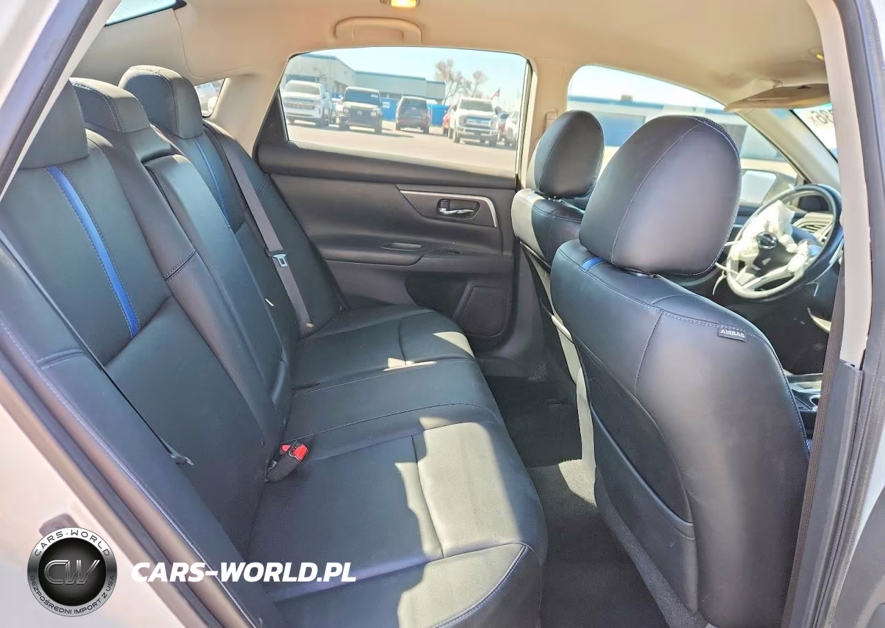 2018 Nissan Altima 2.5 Sr VIN:1N4AL3AP5JC180963 - 10