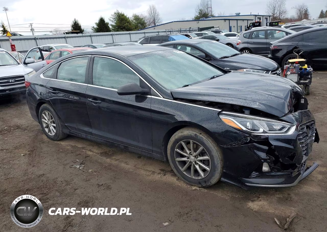 2018 Hyundai Sonata Se VIN:5NPE24AF6JH624349 - 4