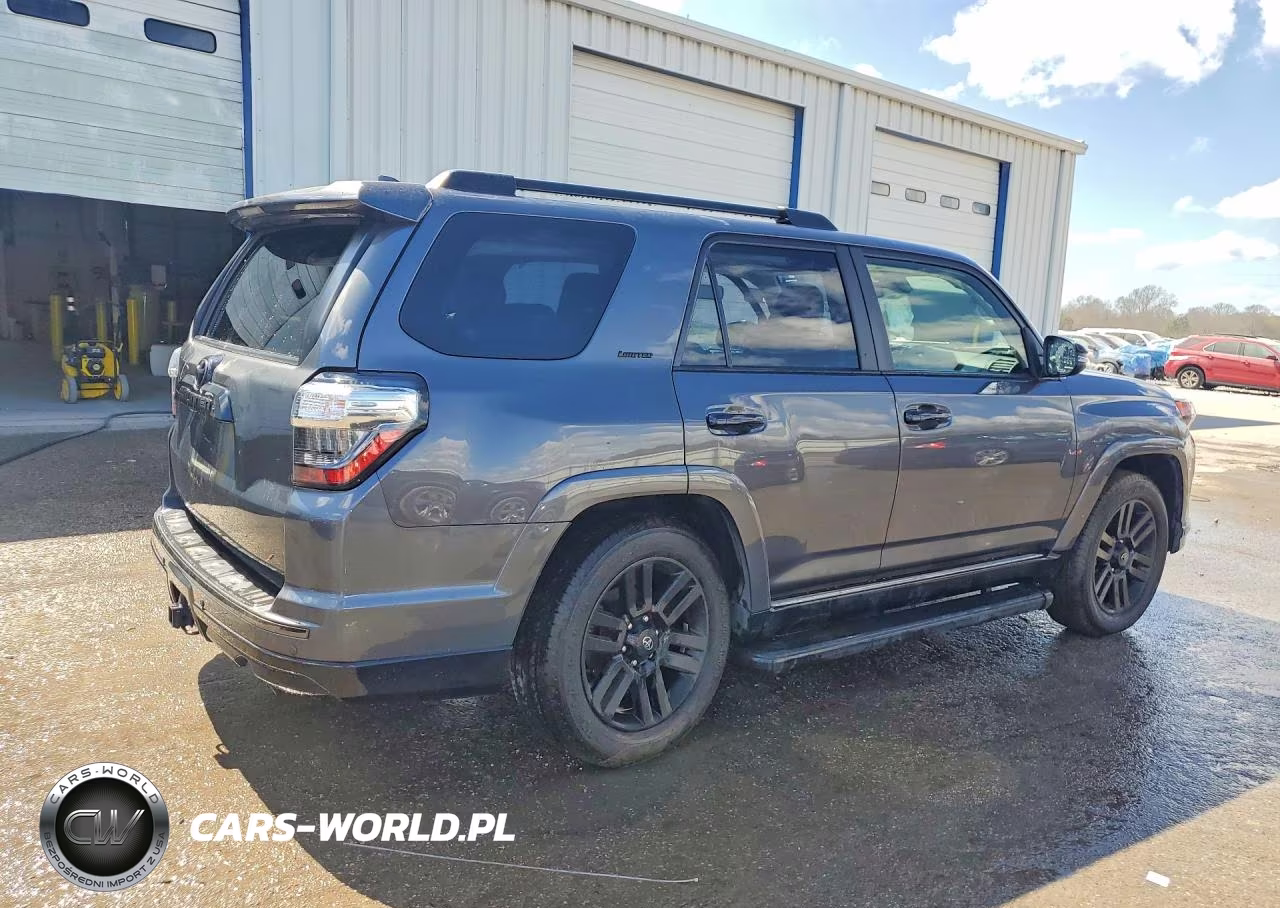 2021 Toyota 4Runner Nightshade Edition VIN:JTEJU5JR6M5930749 - 3