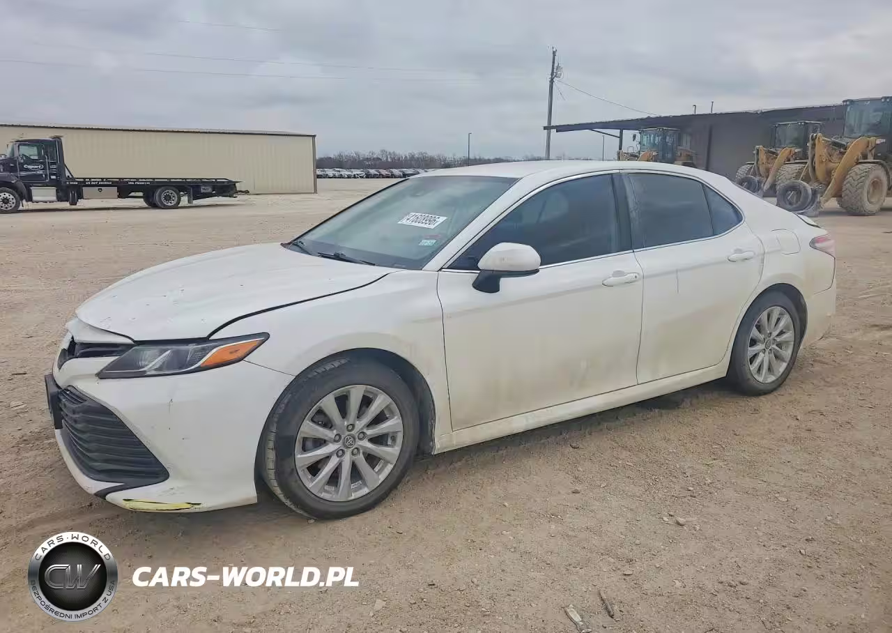 Główne zdjęcie 2020 Toyota Camry Le