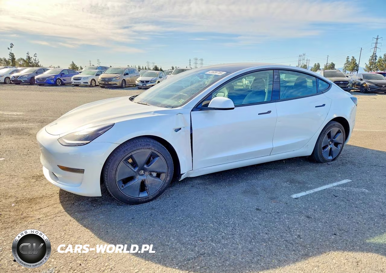2022 Tesla Model 3 – zdjęcie 1 z 12