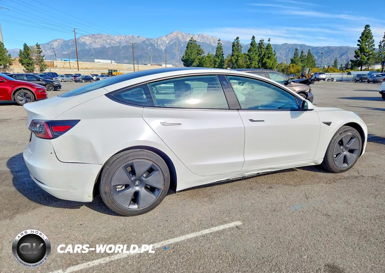 2022 Tesla Model 3 VIN:5YJ3E1EA9NF157153 - 3