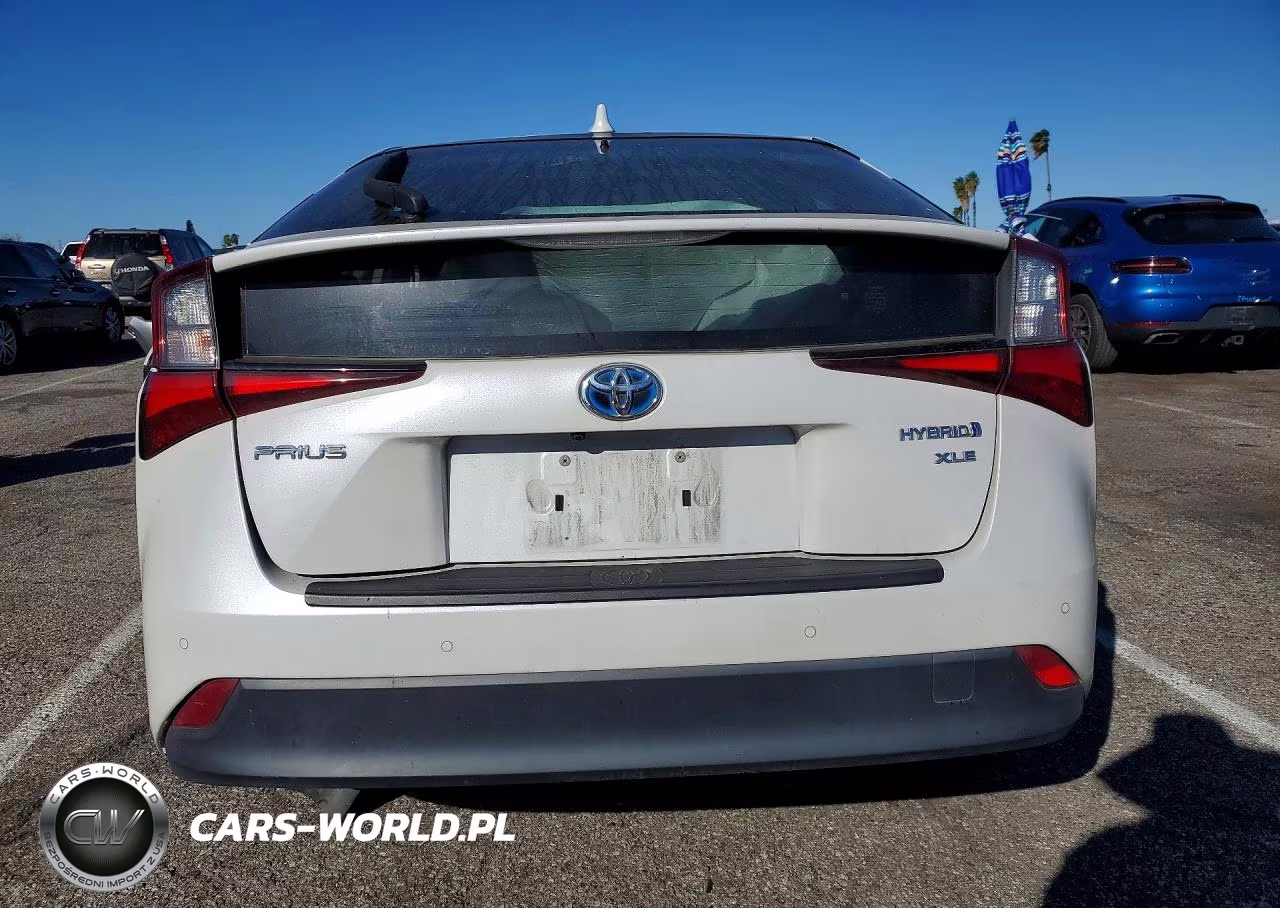 2021 Toyota Prius Xle VIN:JTDKAMFUXM3146708 - 6
