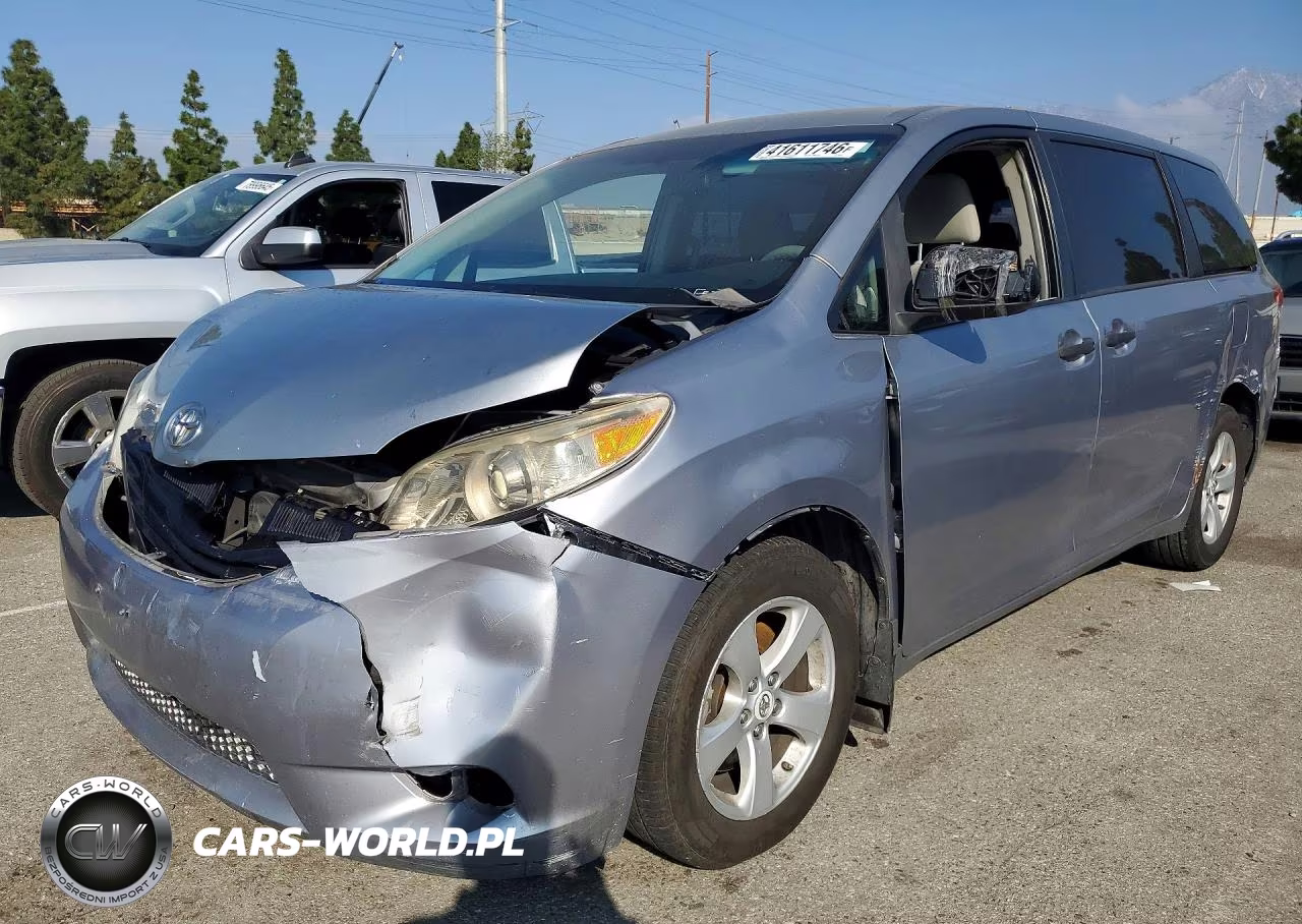 2011 Toyota Sienna Base 7-Passenger