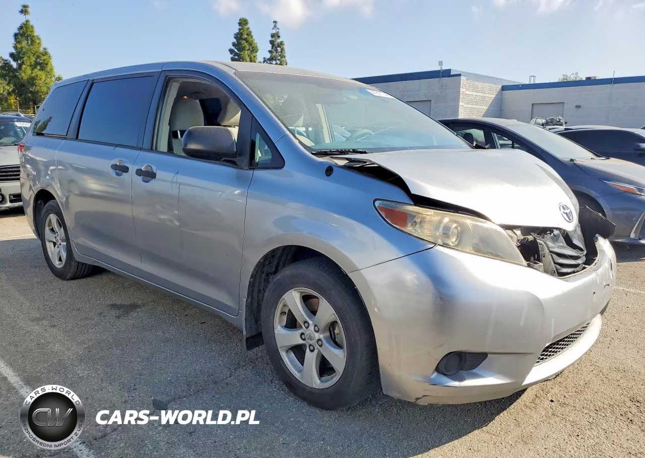 2011 Toyota Sienna Base 7-Passenger VIN:5TDKA3DC9BS008044 - 4