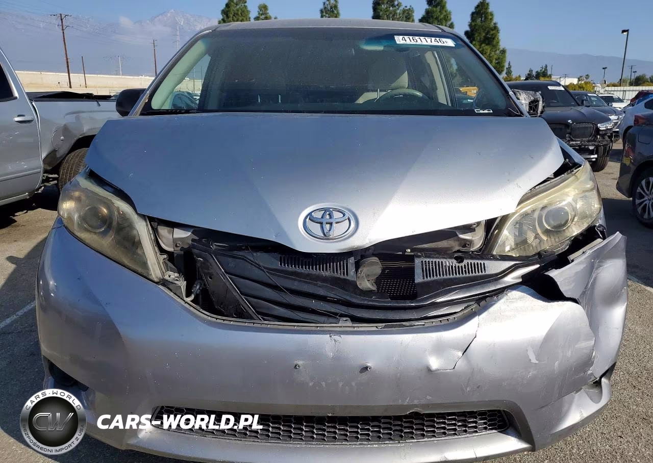 2011 Toyota Sienna Base 7-Passenger VIN:5TDKA3DC9BS008044 - 5