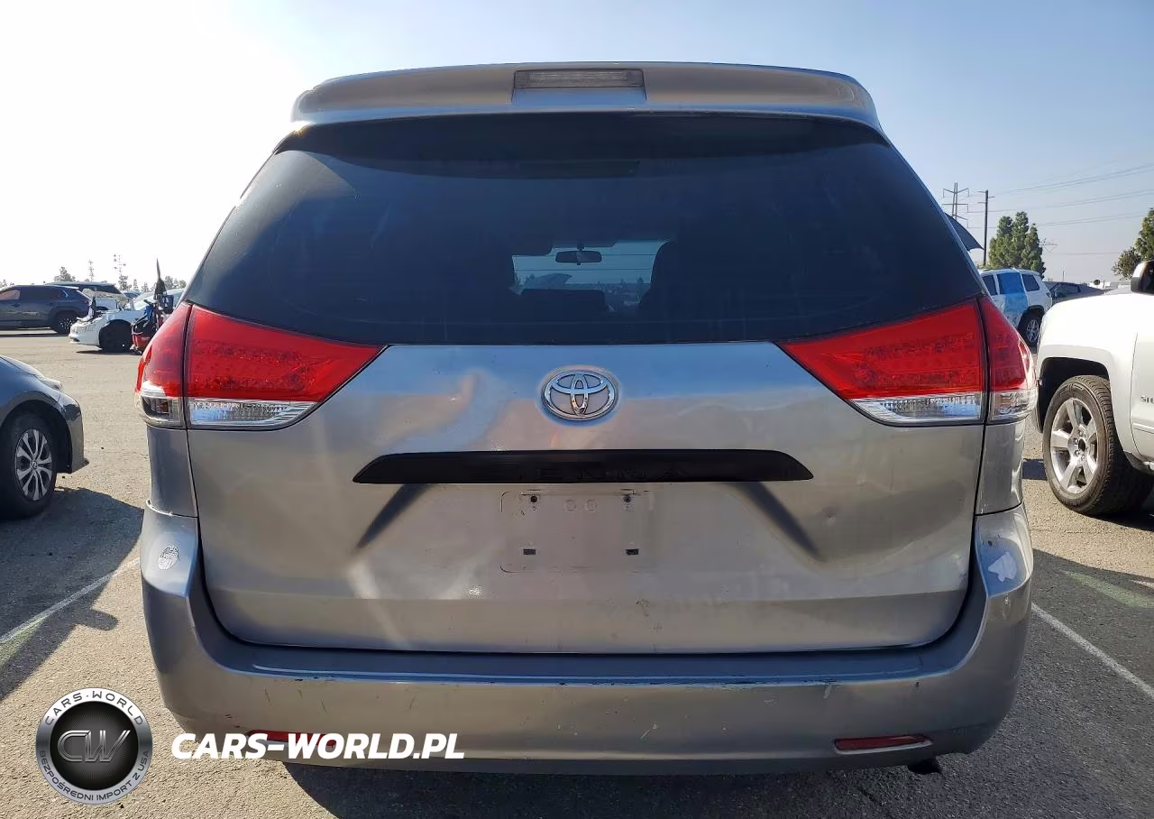 2011 Toyota Sienna Base 7-Passenger VIN:5TDKA3DC9BS008044 - 6
