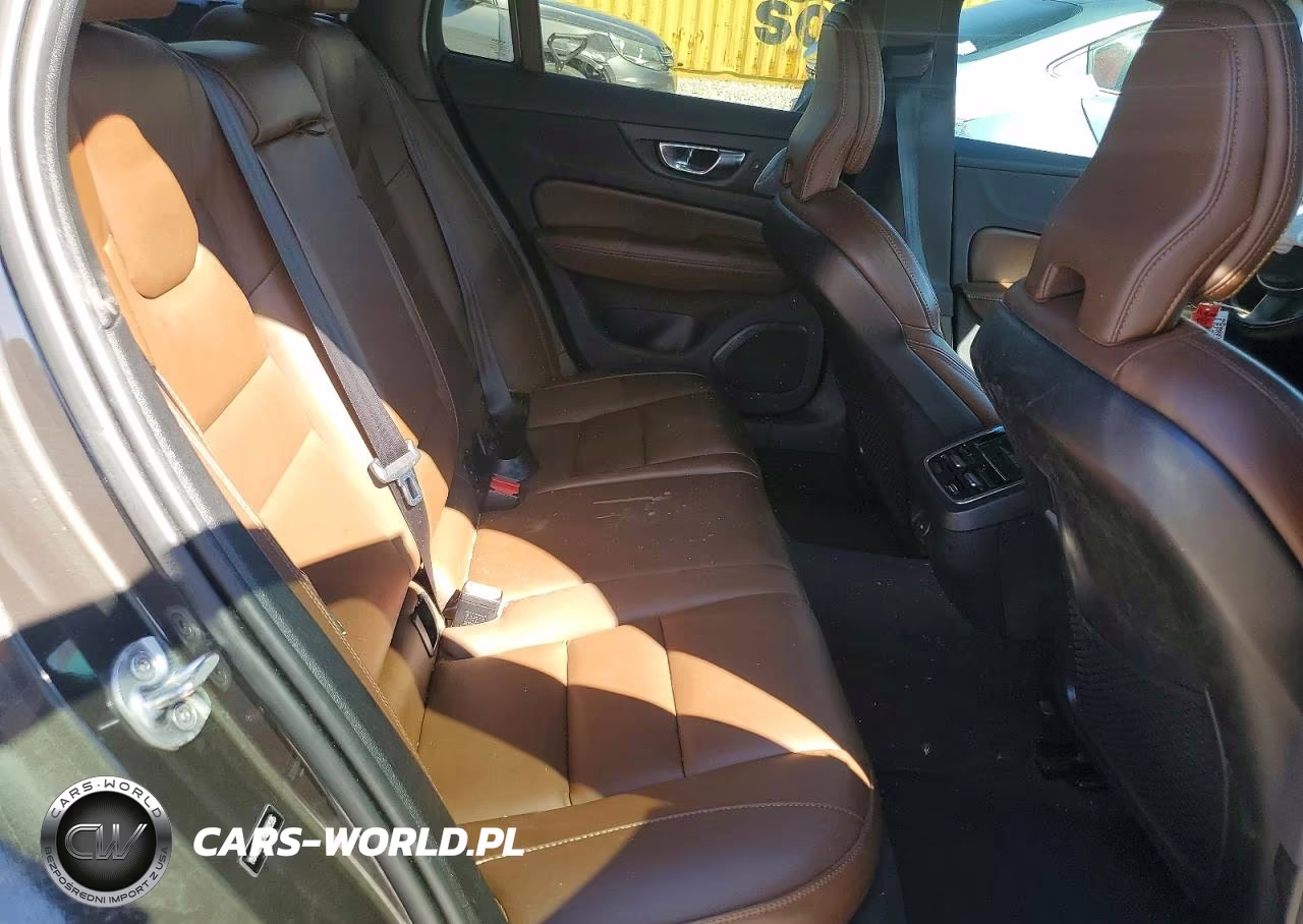 2022 Volvo V60 Cross Country T5 Momentum VIN:YV4102WK7N2092595 - 10