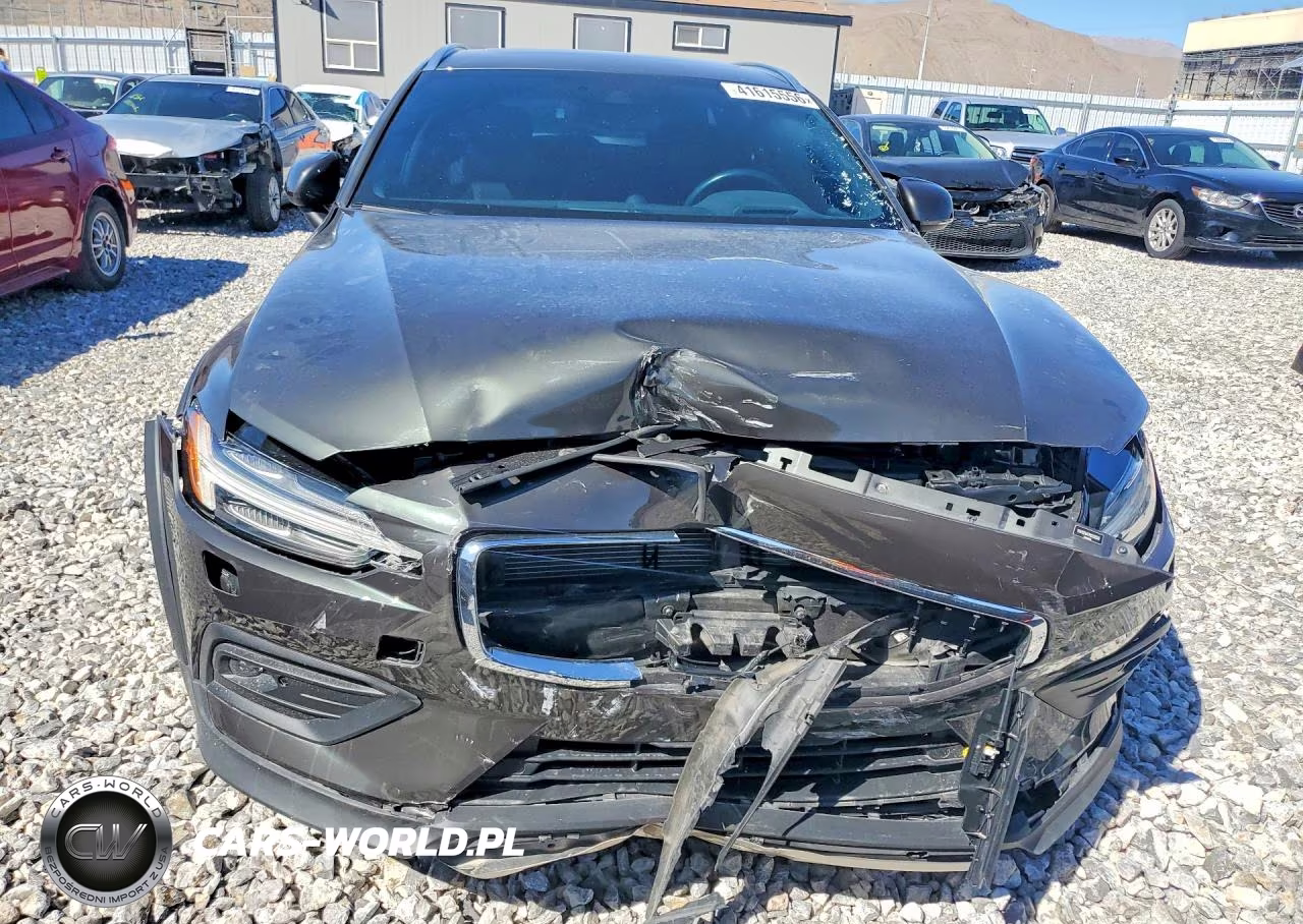 2022 Volvo V60 Cross Country T5 Momentum VIN:YV4102WK7N2092595 - 5