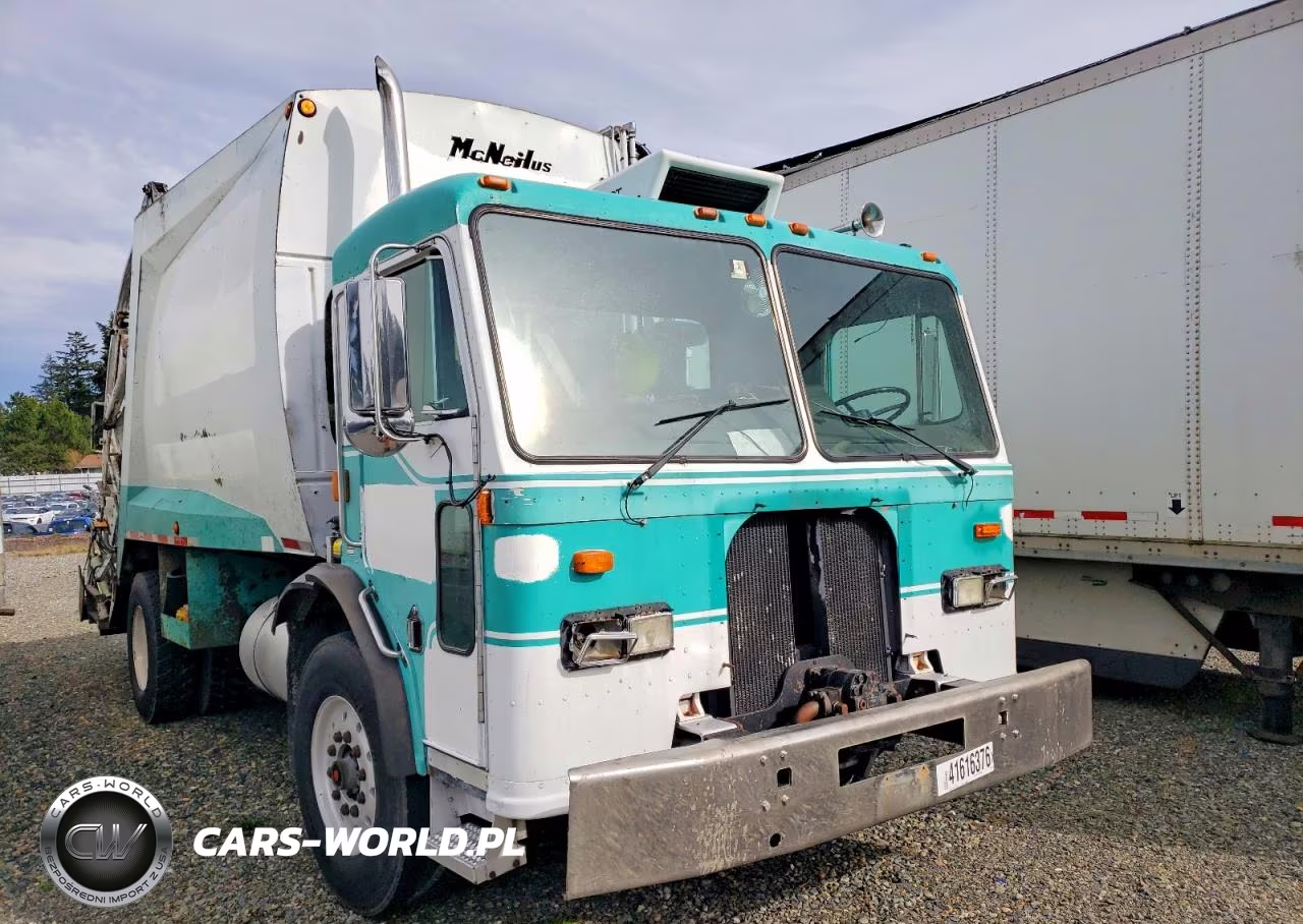 1998 Peterbilt 320